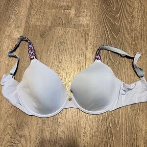 Natori Light Gray Bra with Purple Accents